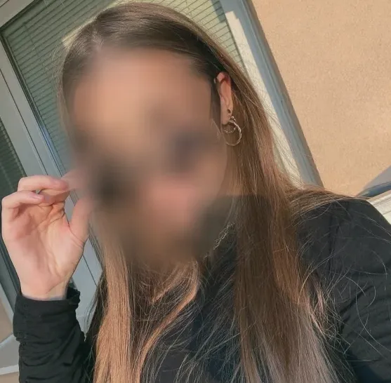 Bernadette, 31