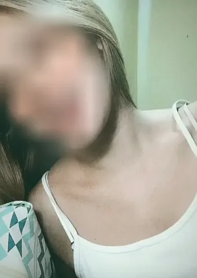 Carina, 32