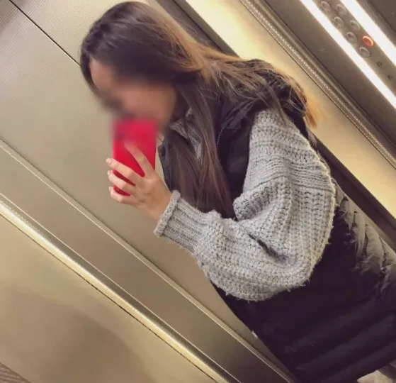 Chiara, 31