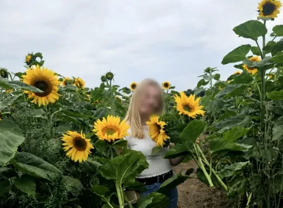 Frieda, 32