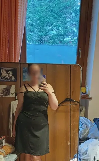 Ivona, 27