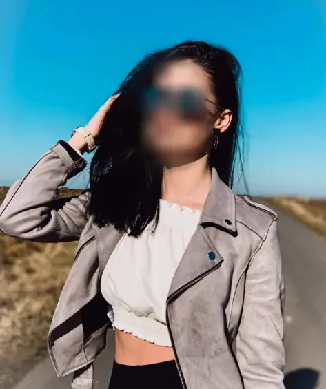 Lejla, 32