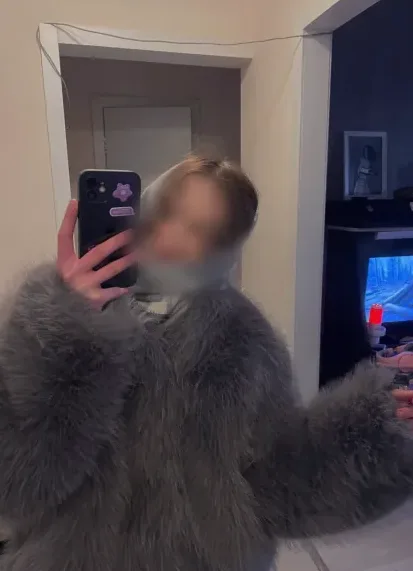 Leonie, 30