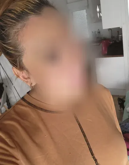 Melanie, 36