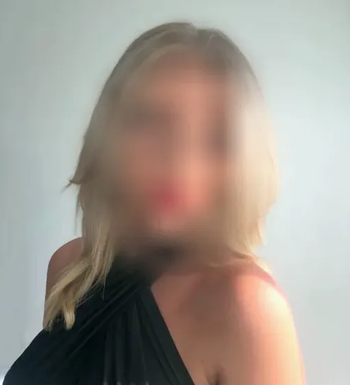 Theresa, 32