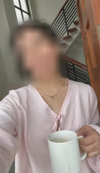 Vanessa, 30